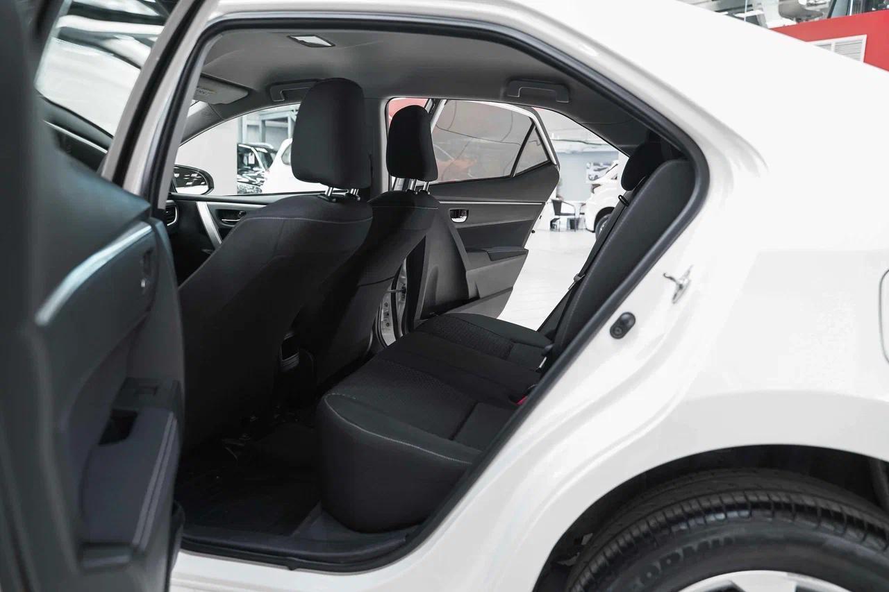 Toyota Corolla 2013, белый, ДЦ Орехово