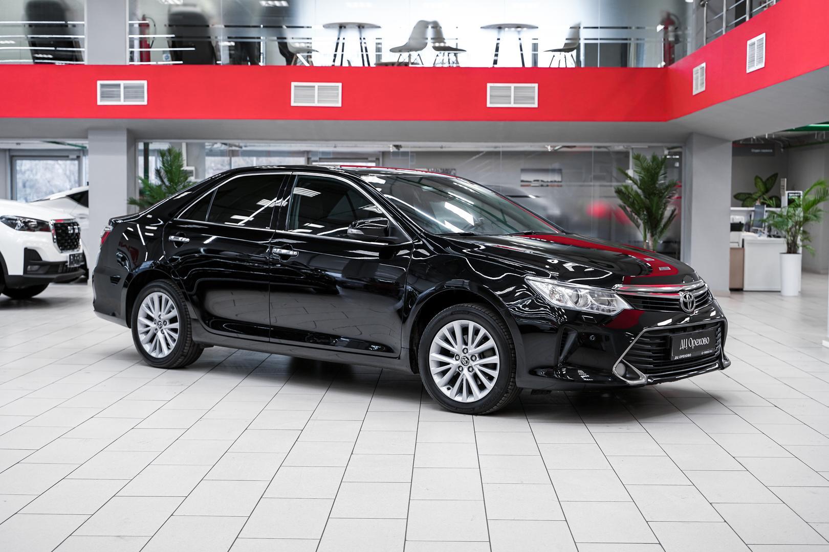 Toyota Camry 2016, черный, ДЦ Орехово