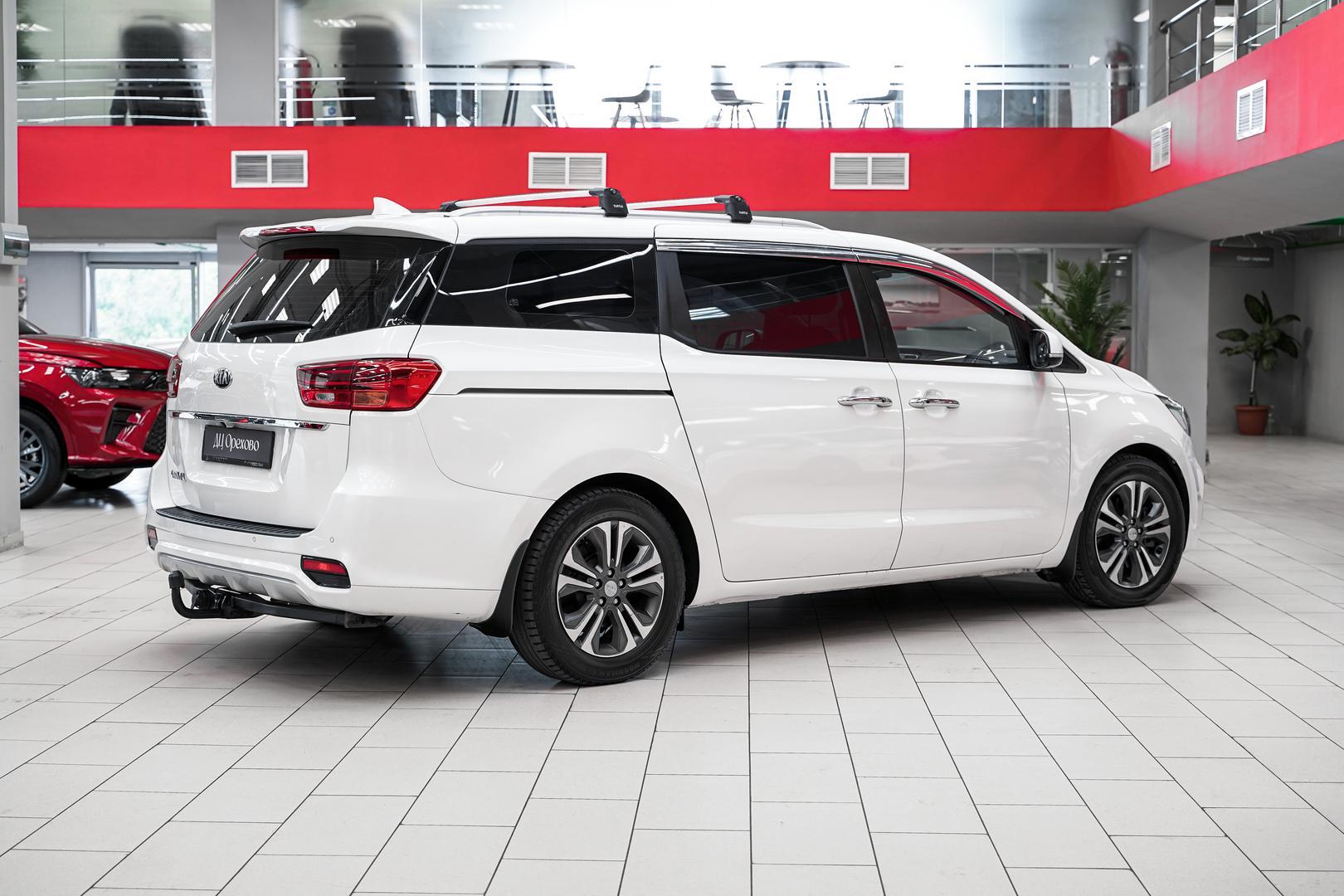 Kia Carnival 2019, белый, ДЦ Орехово