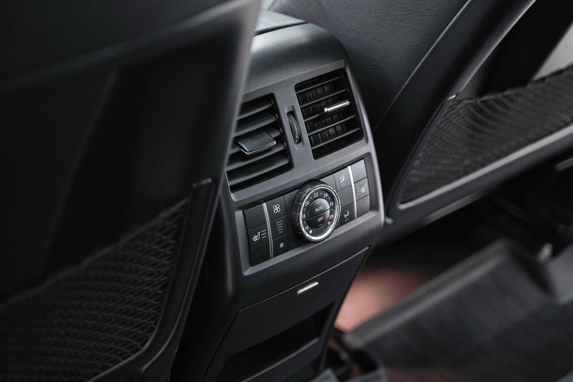 Mercedes-Benz GL-Класс 2015, белый, ДЦ Орехово
