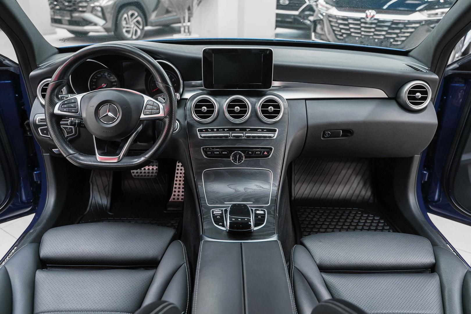 Mercedes-Benz C-Класс 2017, синий, ДЦ Орехово