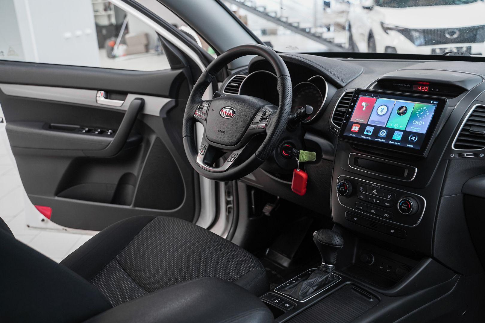 Kia Sorento 2013, белый, ДЦ Орехово