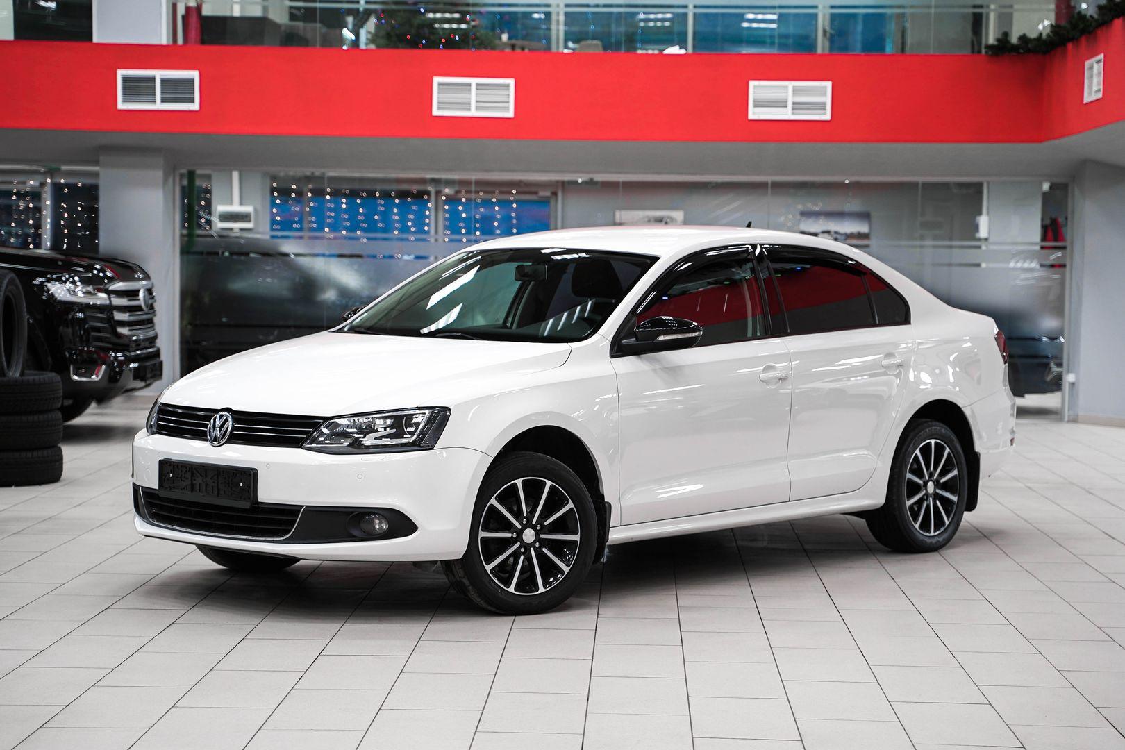 Volkswagen Jetta 2014, белый, ДЦ Орехово