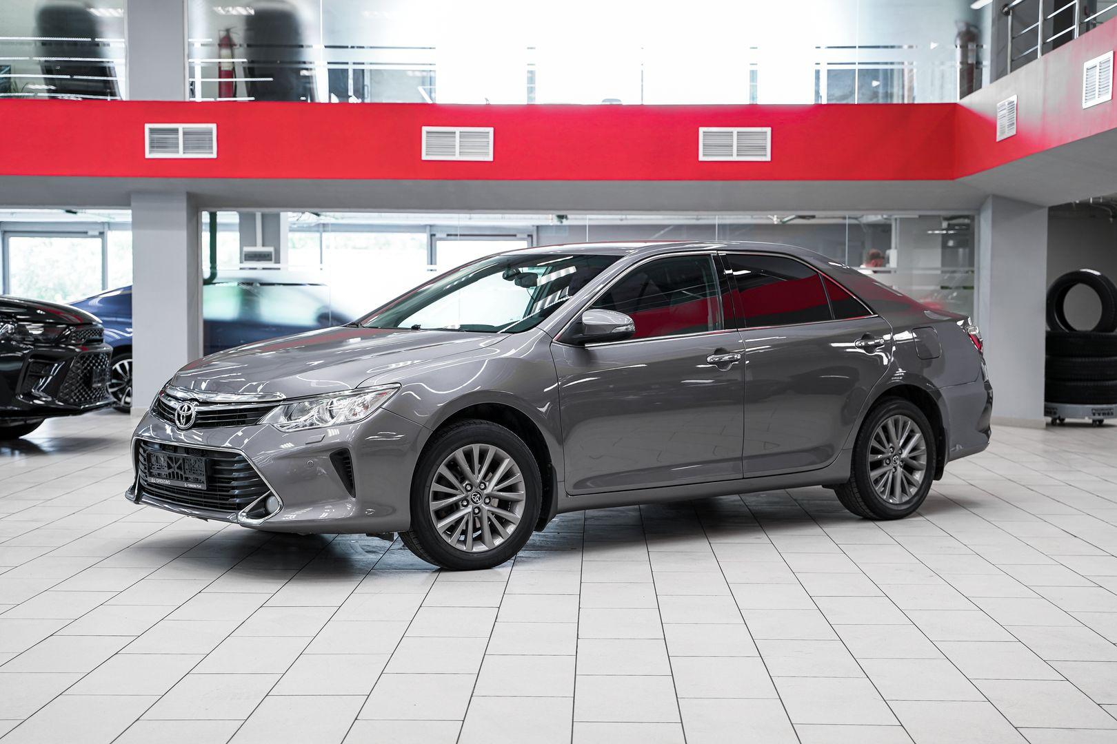 Toyota Camry 2016, серый, ДЦ Орехово
