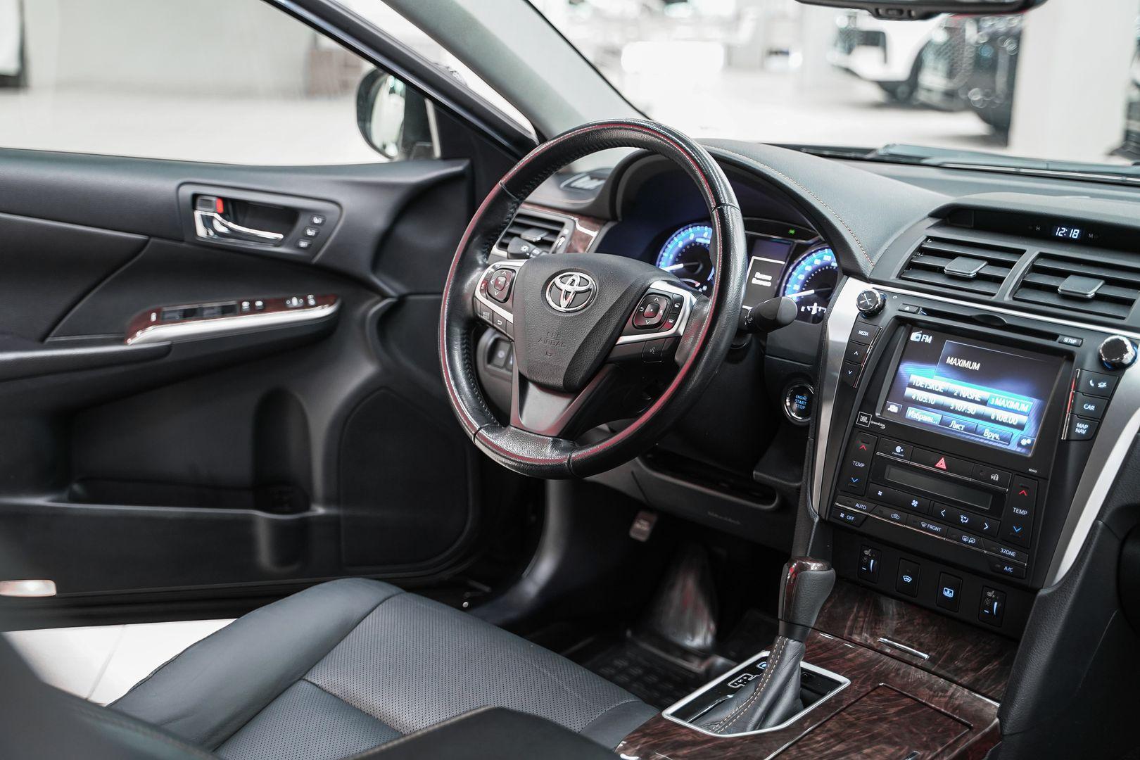 Toyota Camry 2017, черный, ДЦ Орехово