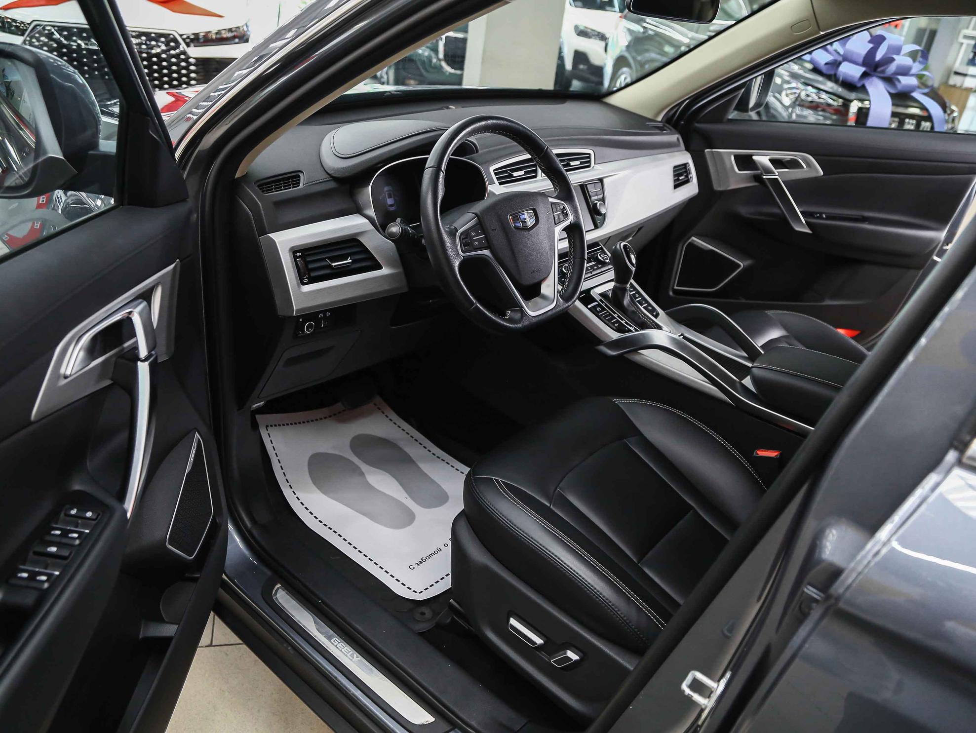 Geely Atlas 2018, серый, ДЦ Орехово