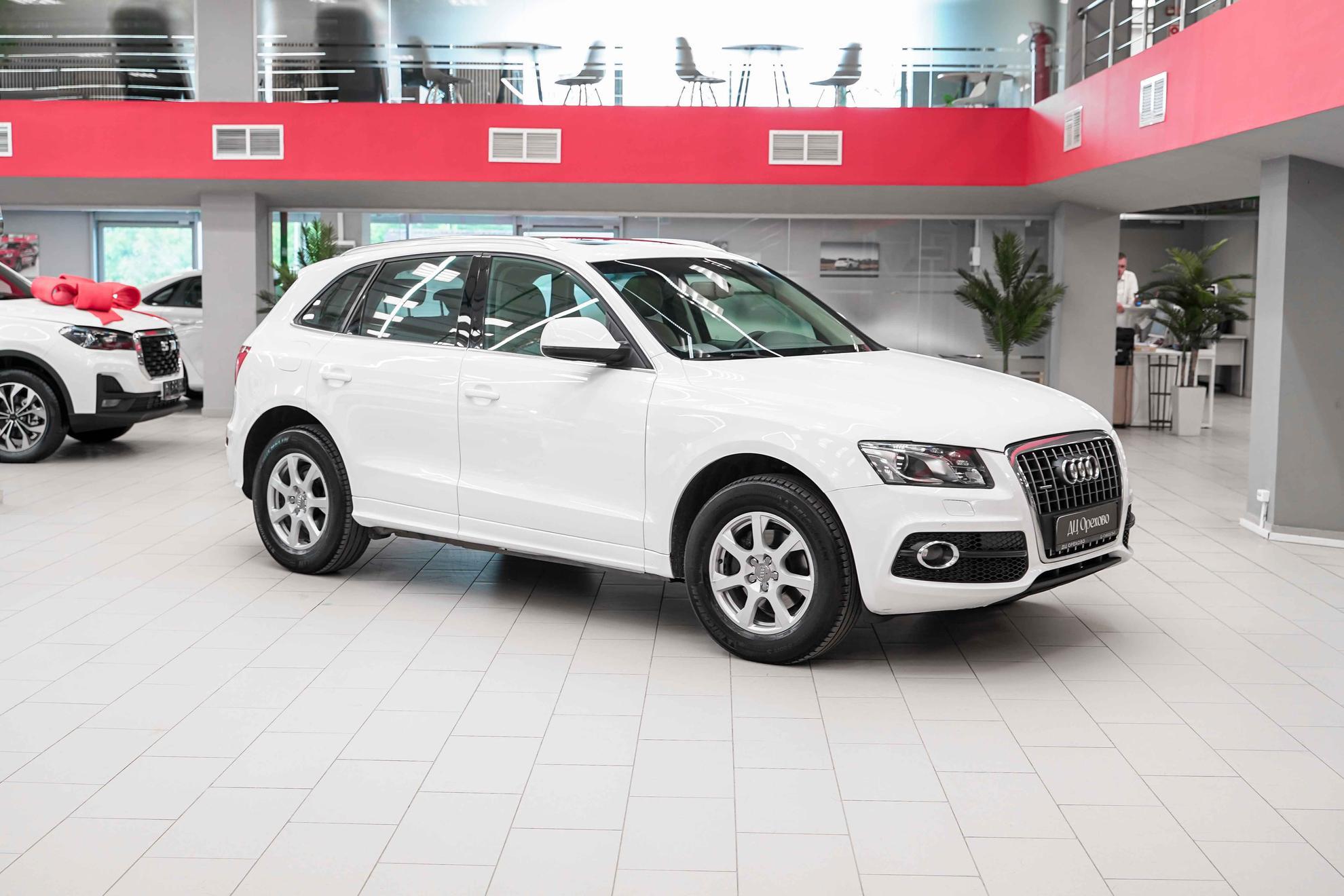Audi Q5 2011, белый, ДЦ Орехово
