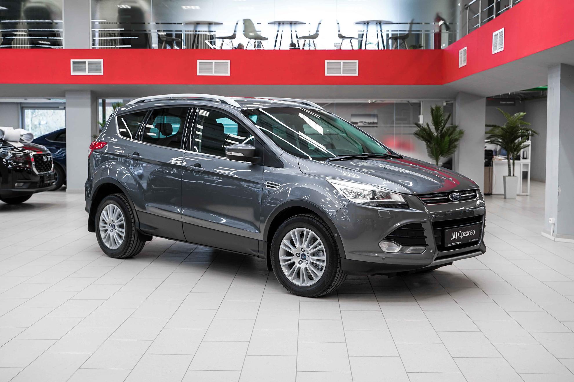 Ford Kuga 2013, серый, ДЦ Орехово