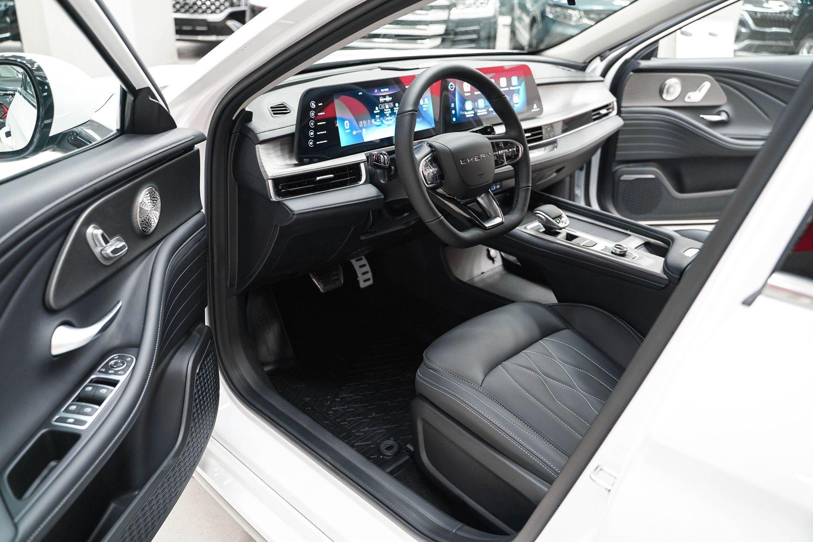 Chery Arrizo 8 2024, белый, ДЦ Орехово