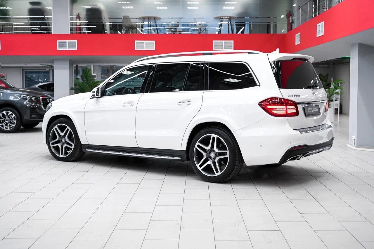 Mercedes-Benz GLS 2016, белый, ДЦ Орехово