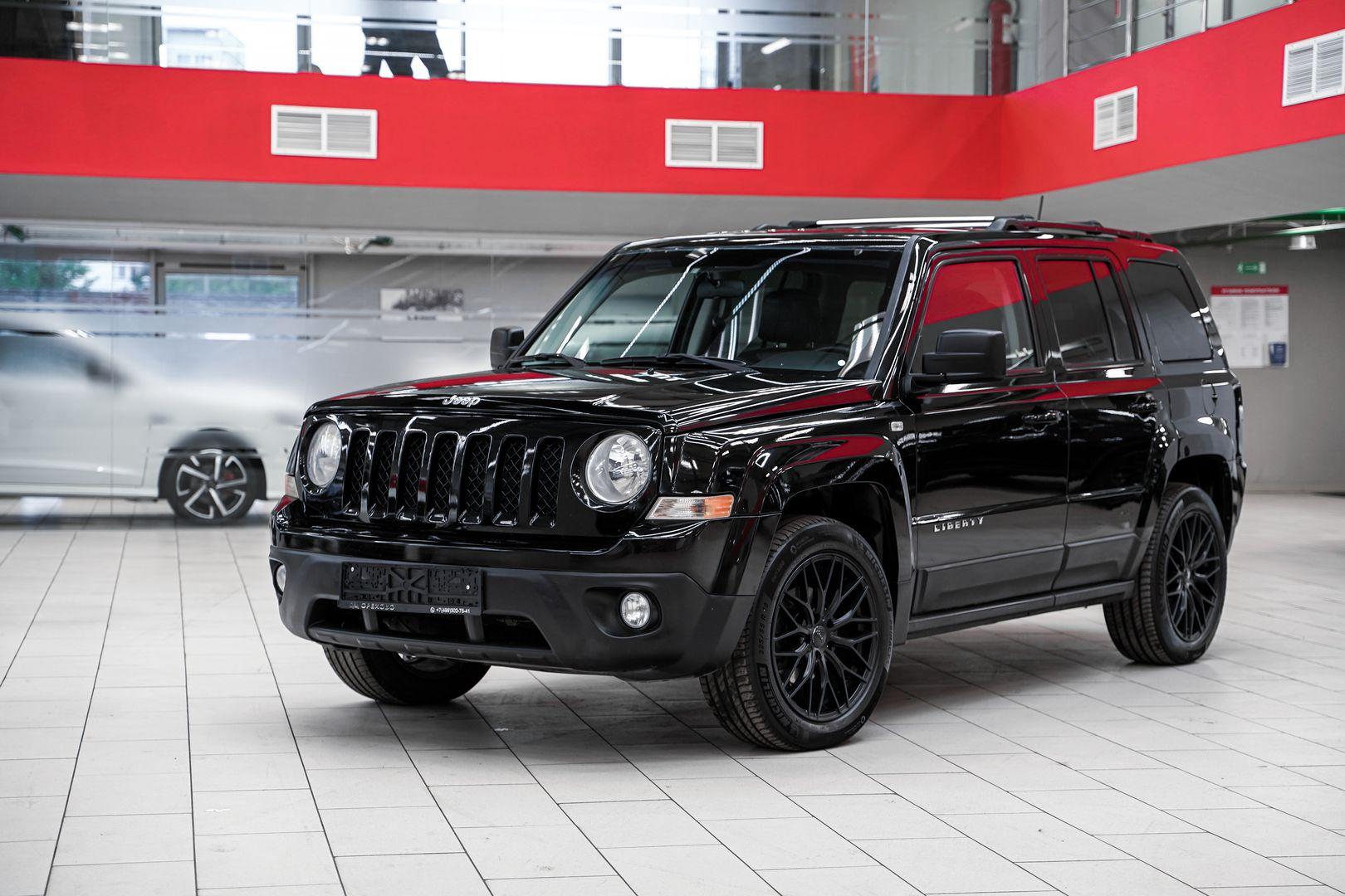 Jeep Liberty (Patriot) 2012, черный, ДЦ Орехово