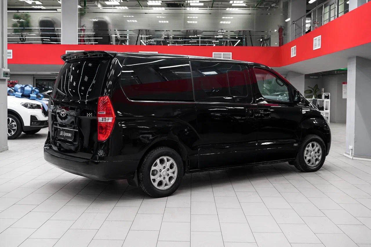 Hyundai Grand Starex 2009, черный, ДЦ Орехово