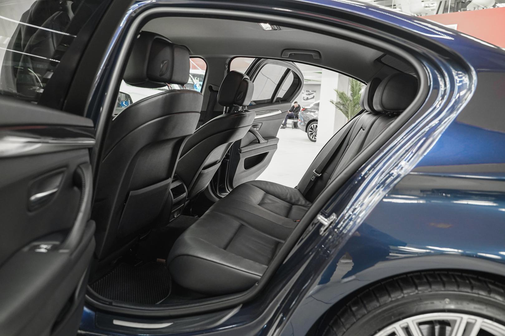 BMW 5 серии 2012, синий, ДЦ Орехово