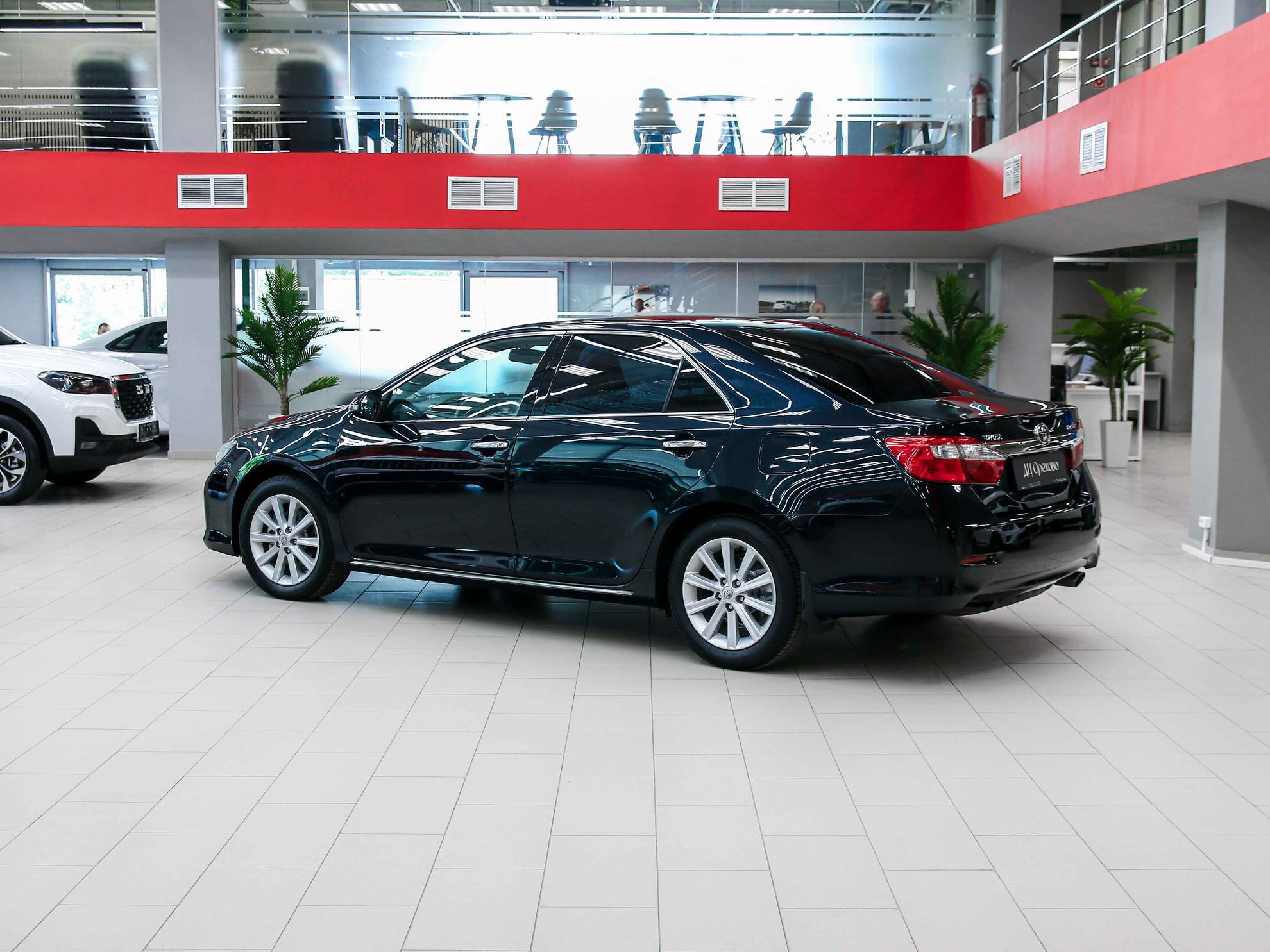 Toyota Camry 2012, черный, ДЦ Орехово