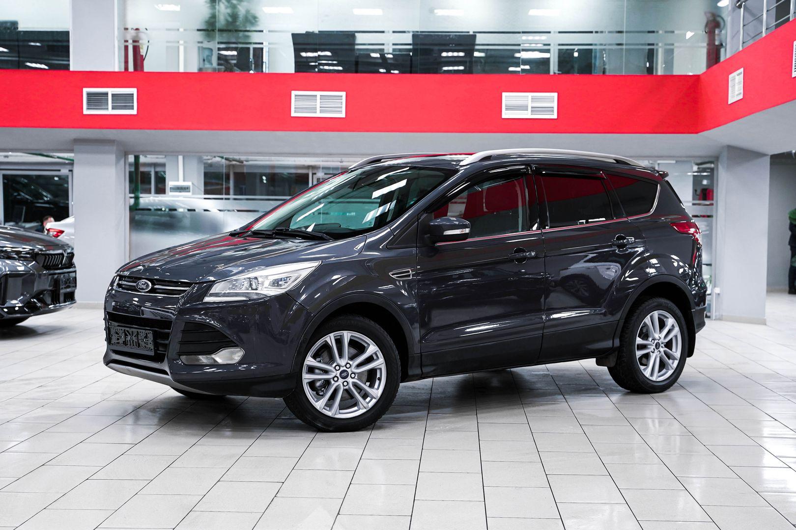 Ford Kuga 2013, серый, ДЦ Орехово