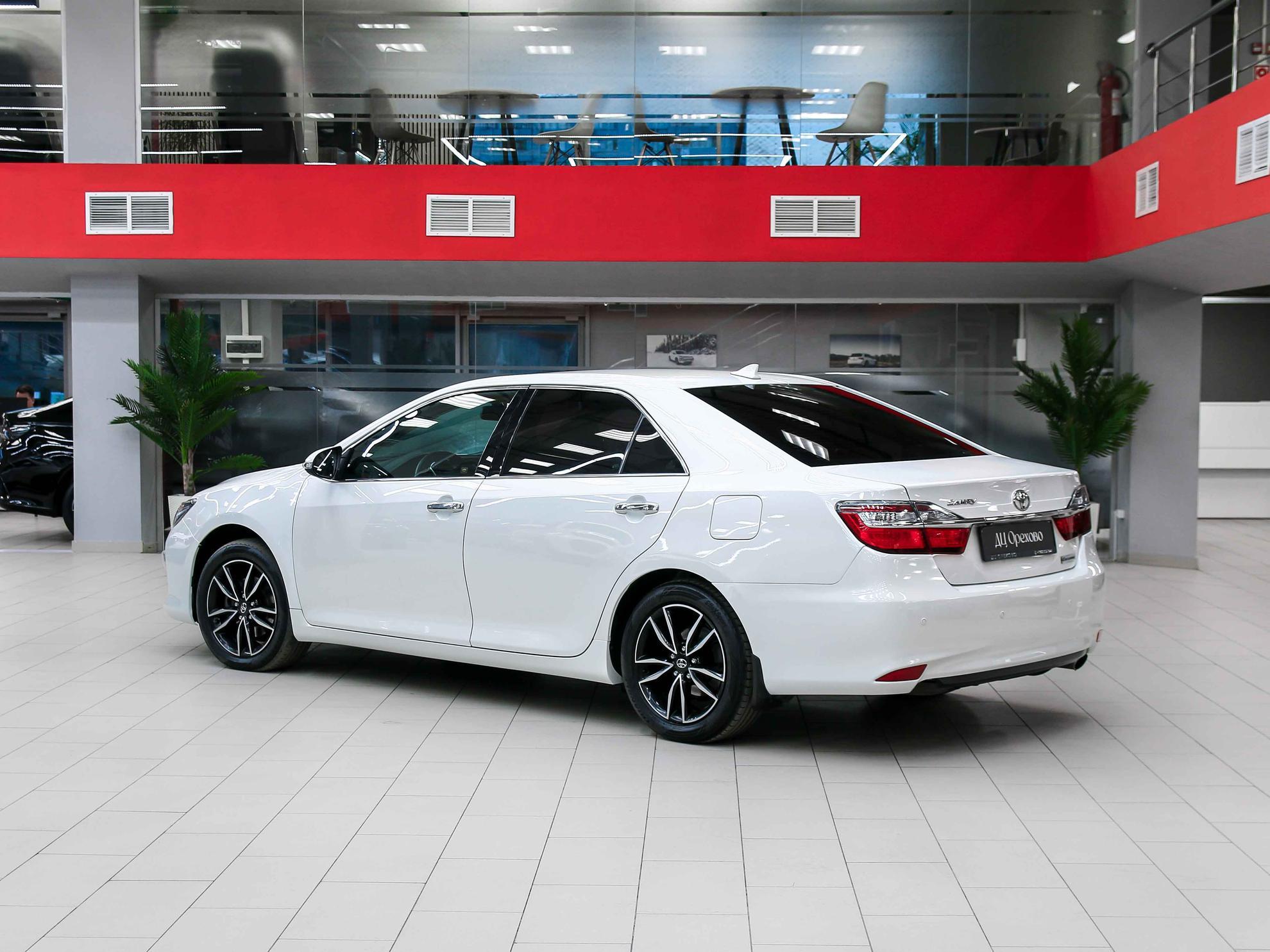 Toyota Camry 2017, белый, ДЦ Орехово
