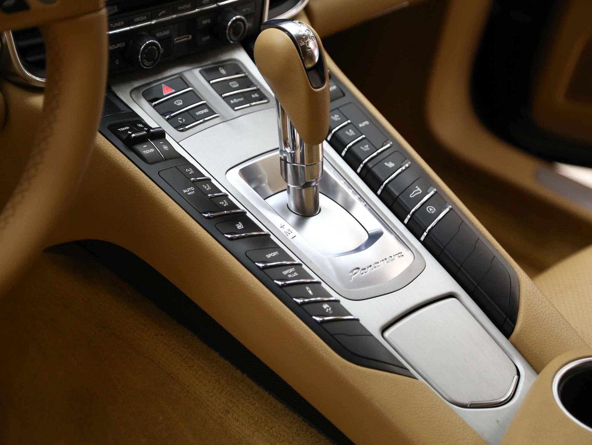 Porsche Panamera 2012, коричневый, ДЦ Орехово