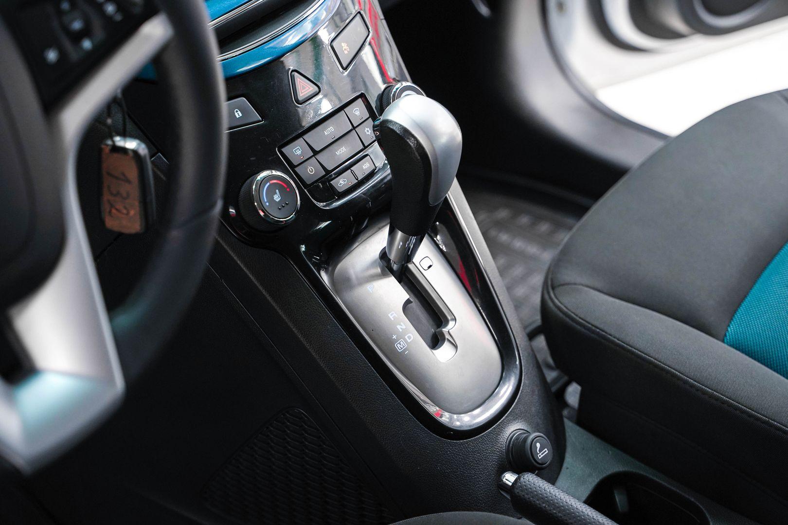 Chevrolet Orlando 2013, белый, ДЦ Орехово