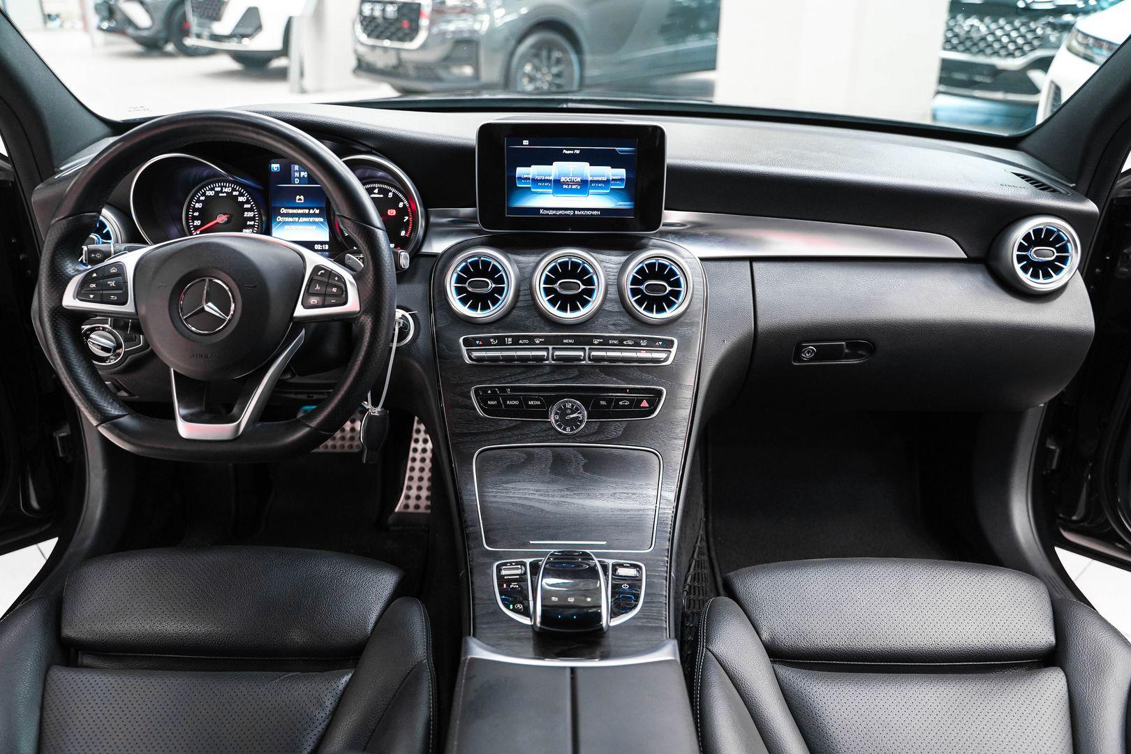 Mercedes-Benz C-Класс 2016, черный, ДЦ Орехово
