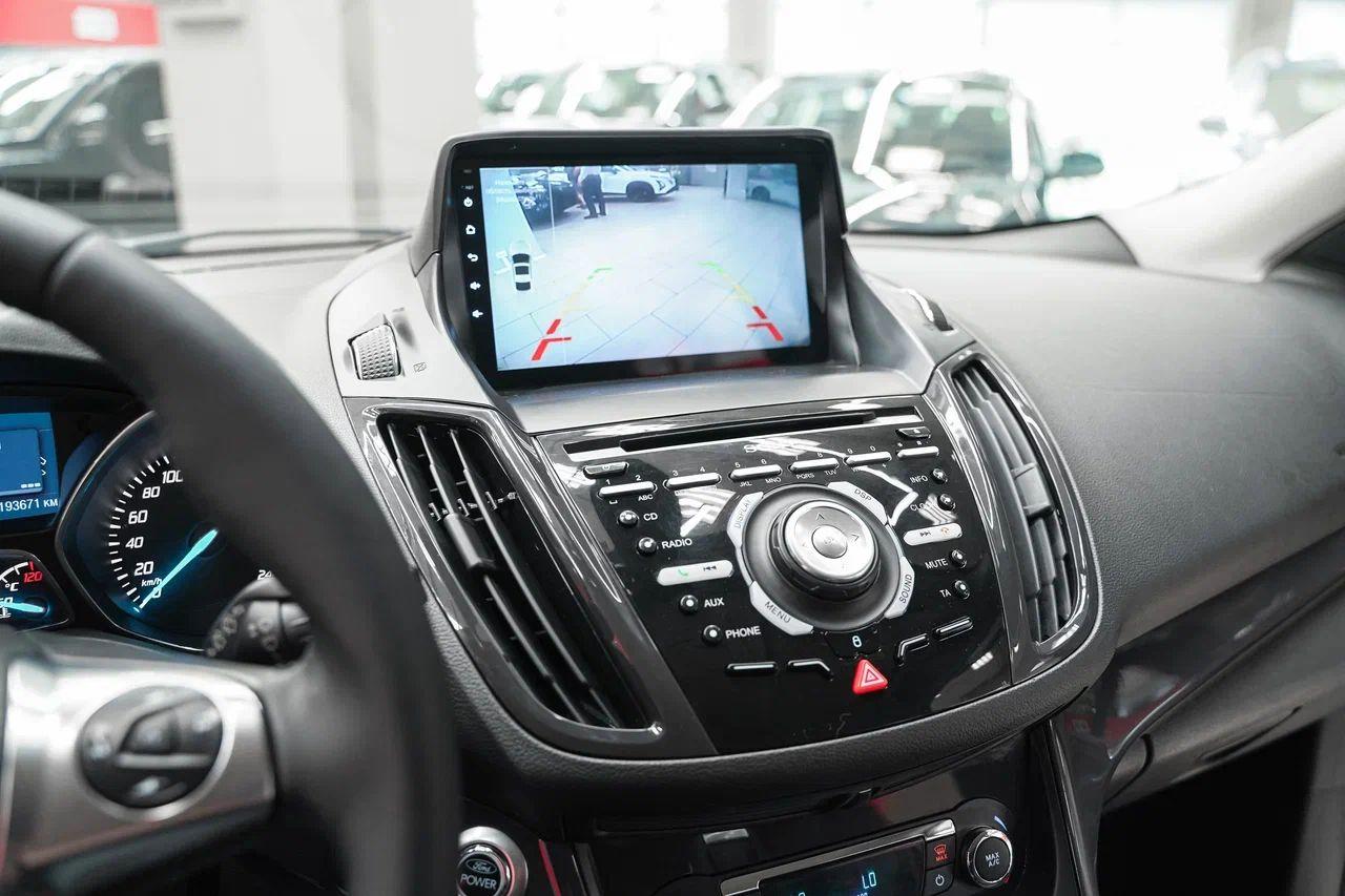 Ford Kuga 2013, серый, ДЦ Орехово