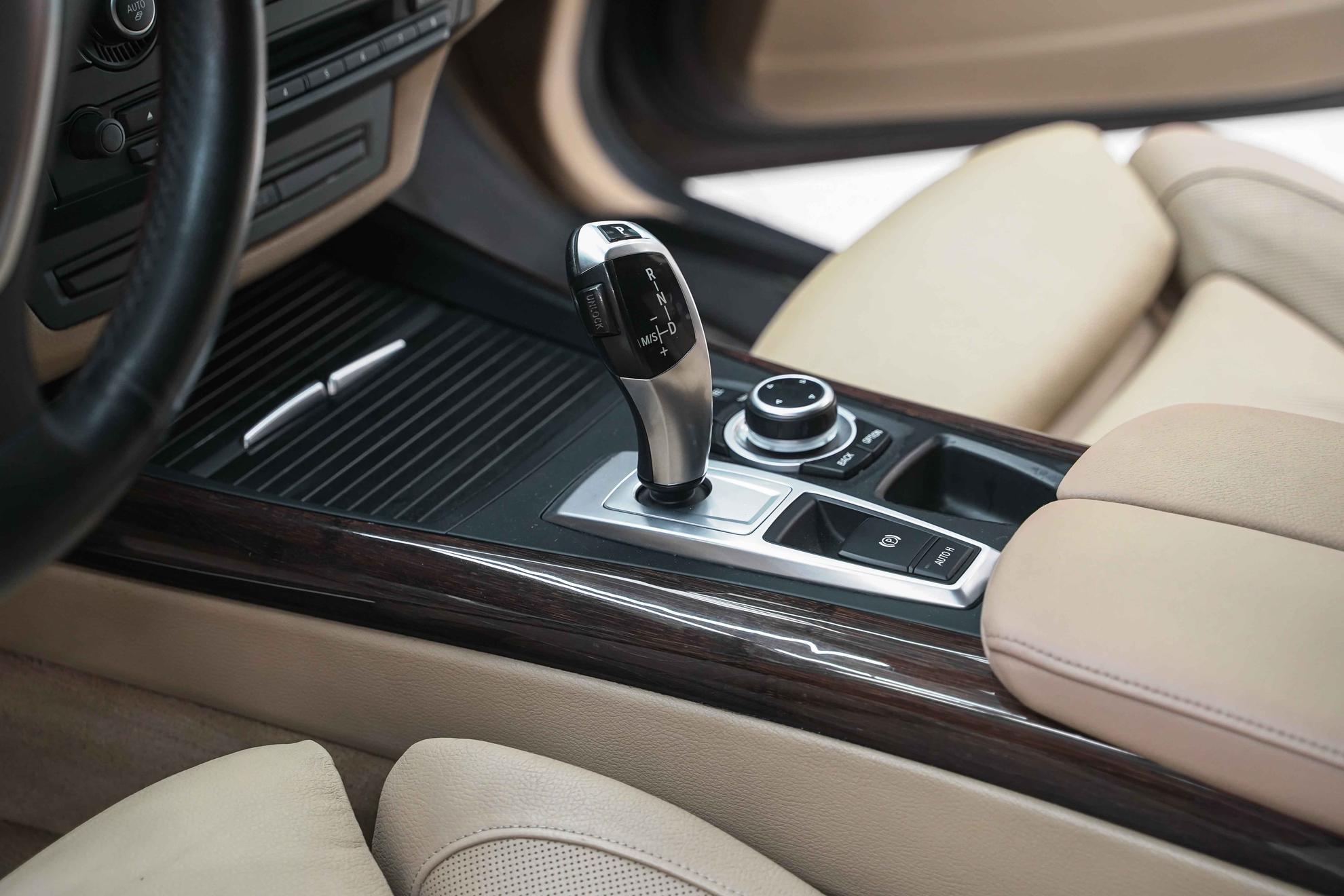 BMW X5 2013, коричневый, ДЦ Орехово