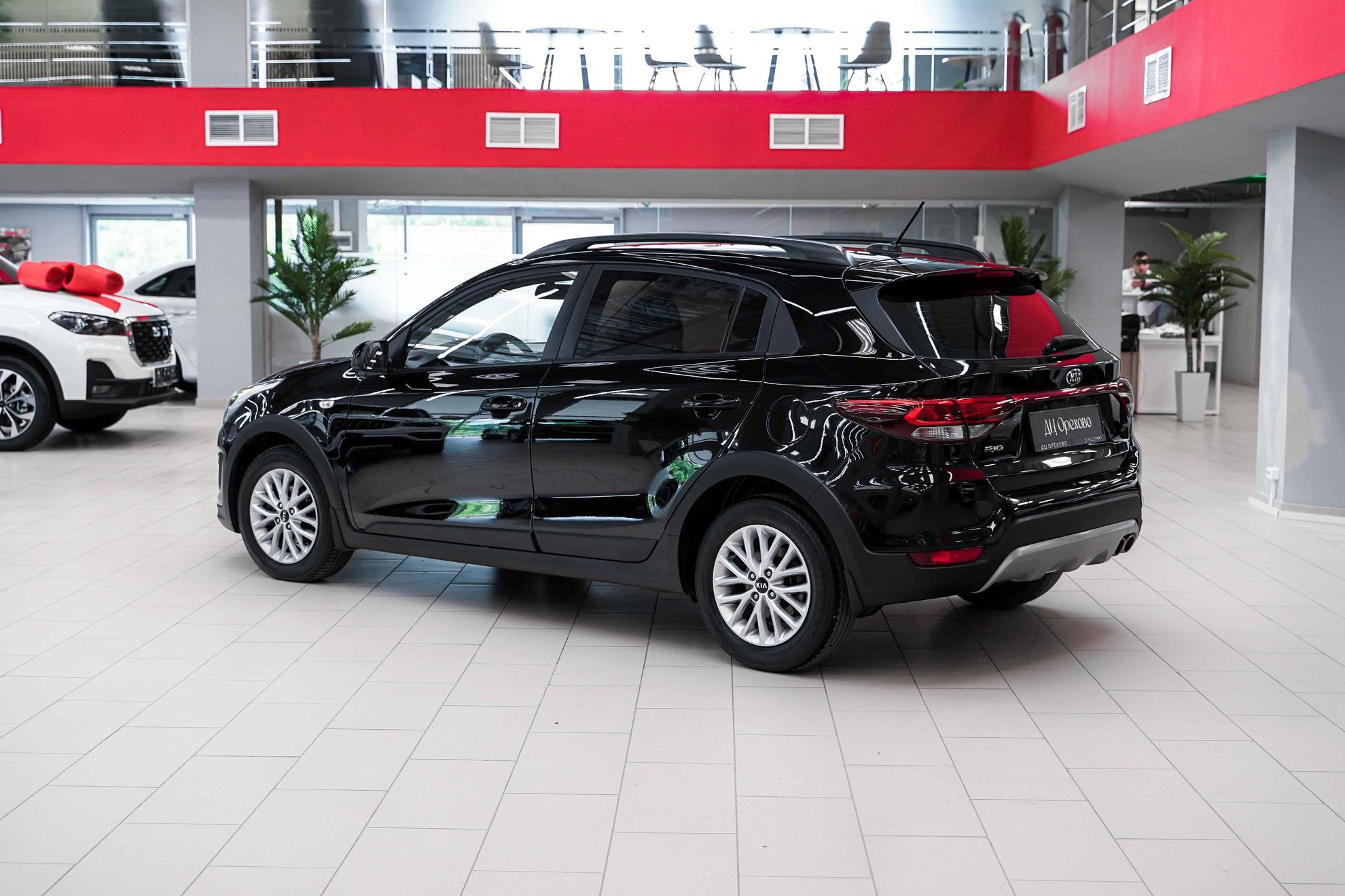 Kia Rio X-Line 2018, черный, ДЦ Орехово