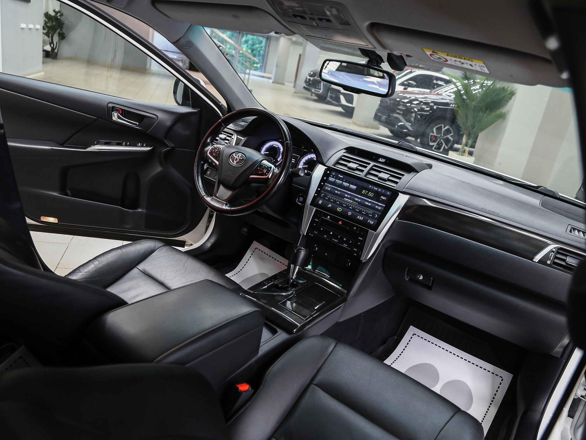 Toyota Camry 2015, белый, ДЦ Орехово
