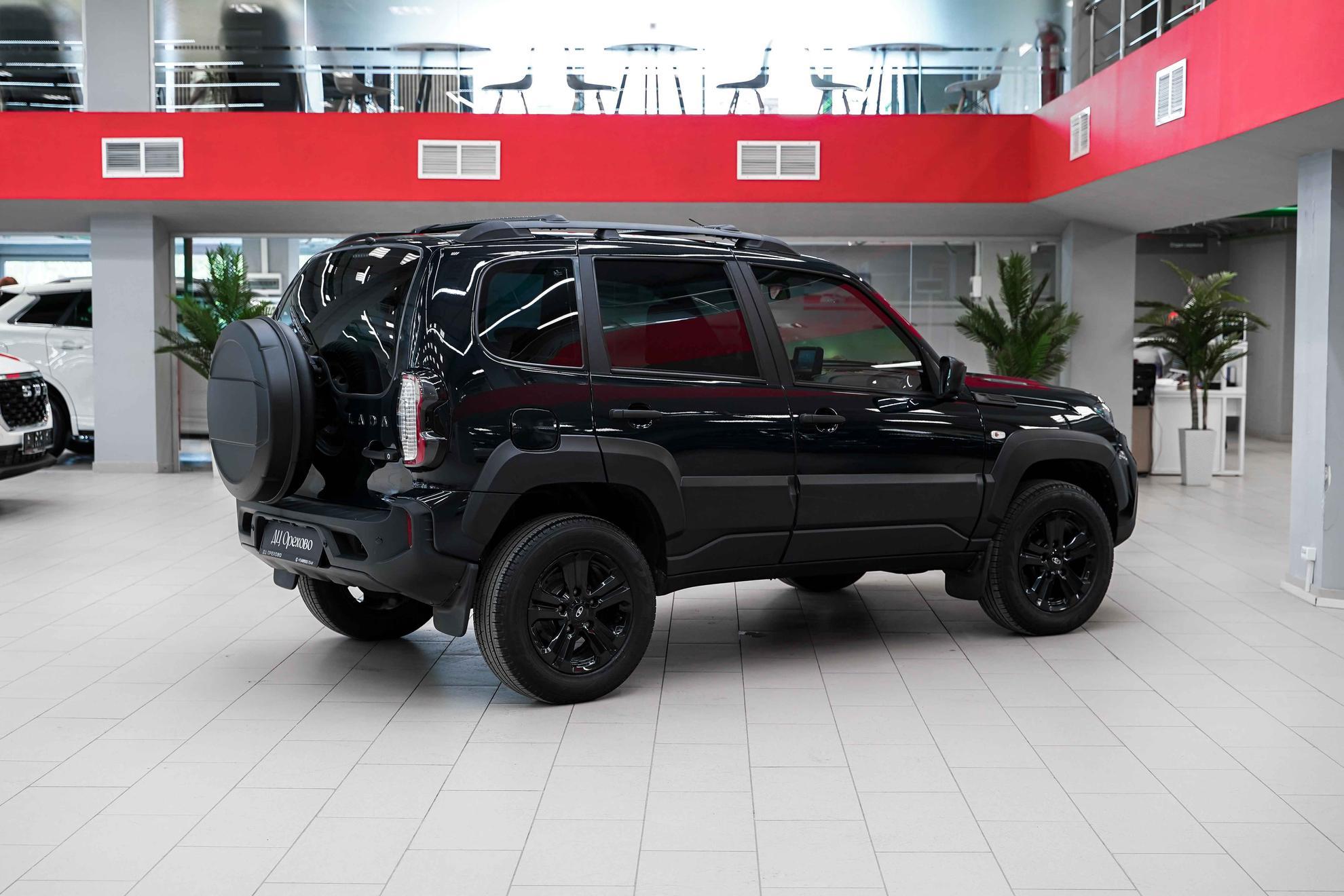LADA (ВАЗ) Niva Travel 2024, зеленый, ДЦ Орехово