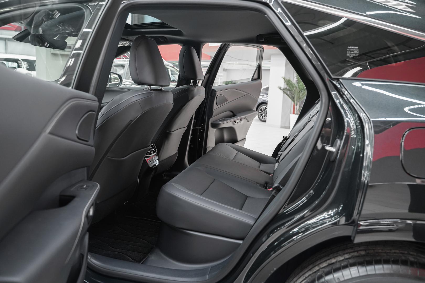 Lexus RX 2025, черный, ДЦ Орехово