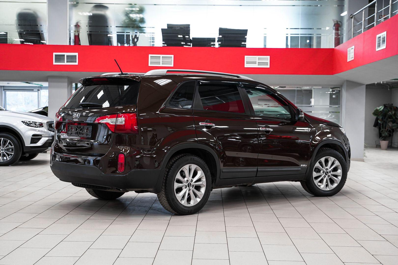 Kia Sorento 2016, коричневый, ДЦ Орехово
