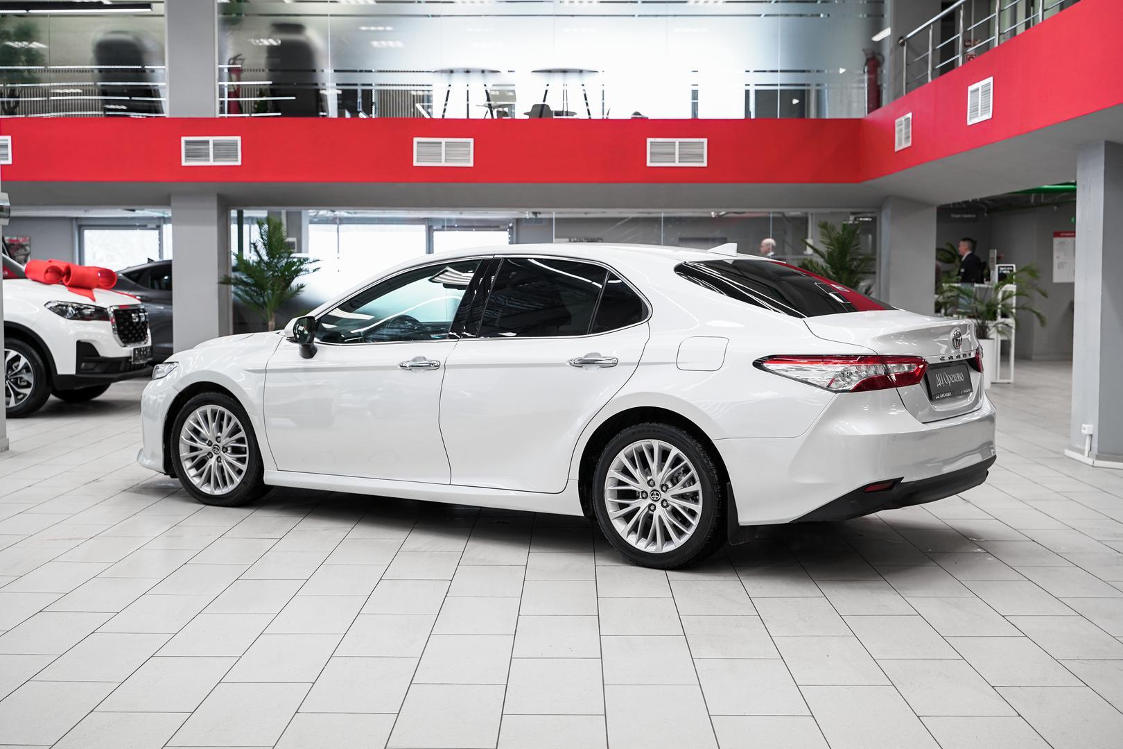 Toyota Camry 2019, белый, ДЦ Орехово