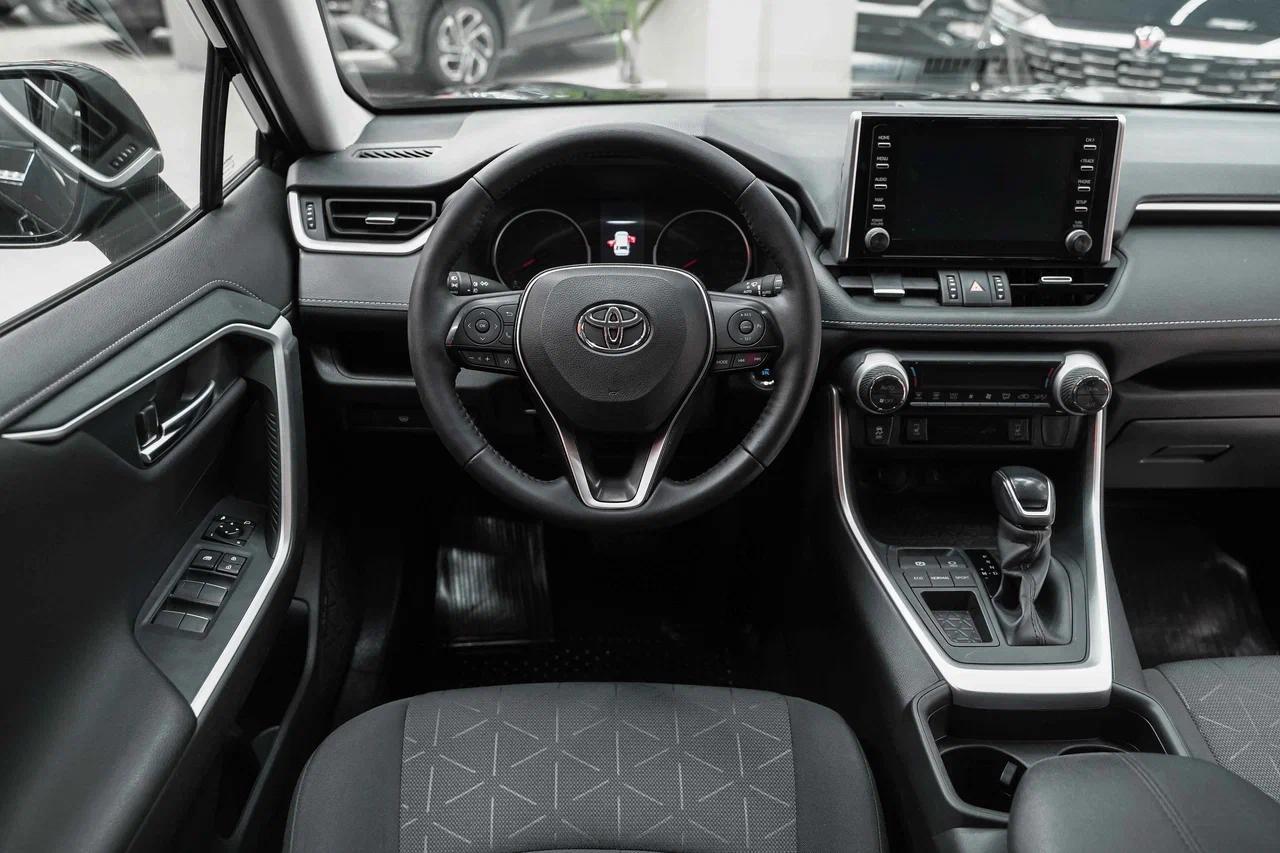 Toyota RAV4 2021, черный, ДЦ Орехово