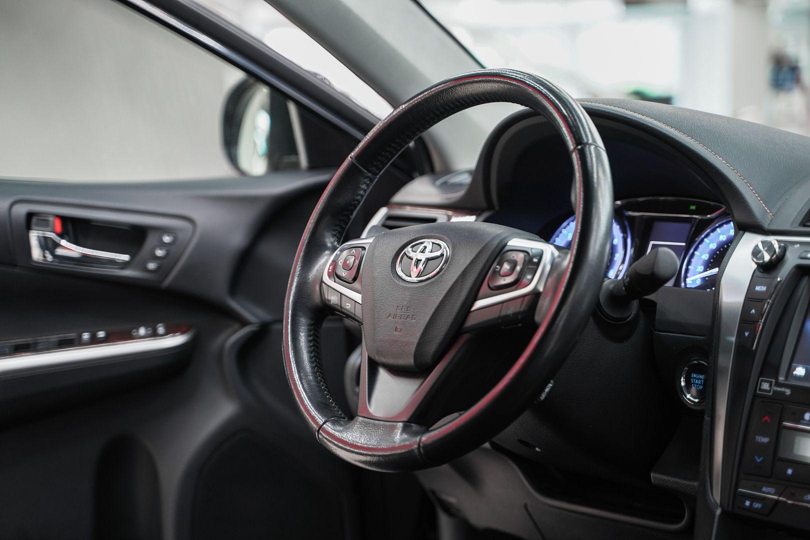Toyota Camry 2017, черный, ДЦ Орехово