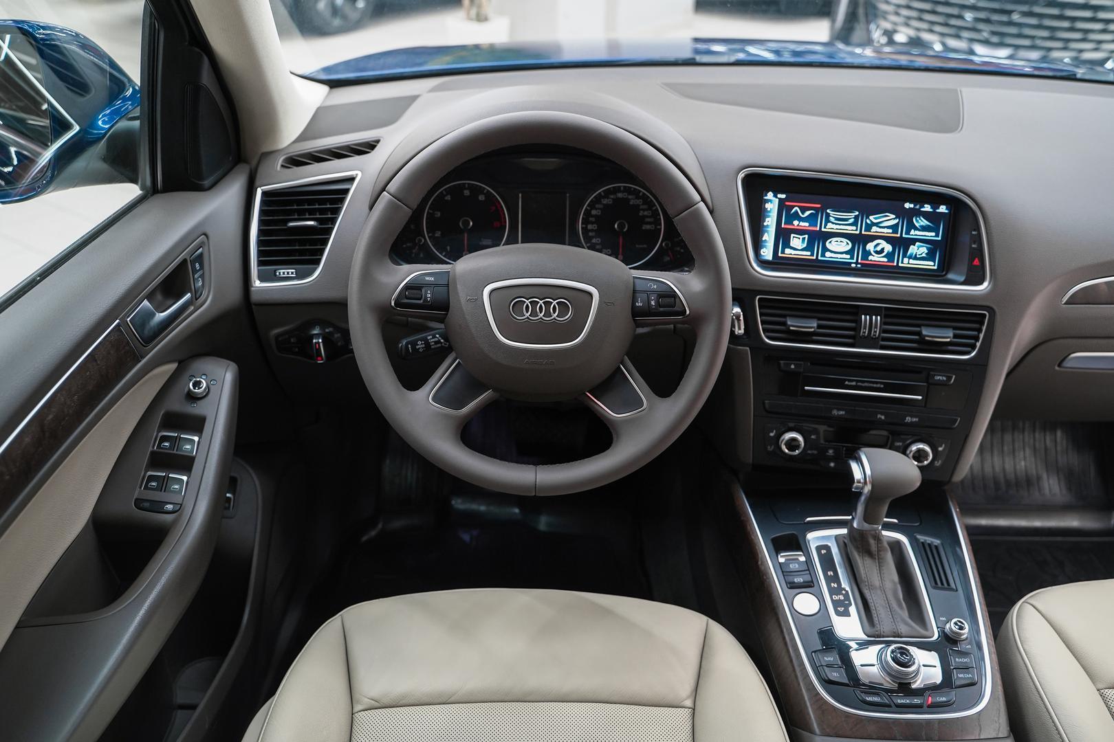 Audi Q5 2014, синий, ДЦ Орехово
