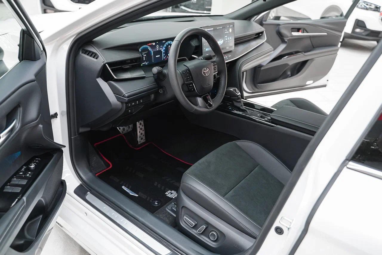 Toyota Camry 2025, белый, ДЦ Орехово