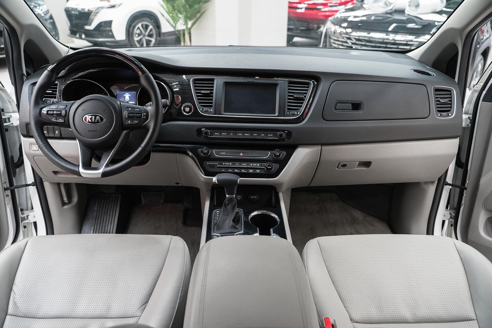 Kia Carnival 2019, белый, ДЦ Орехово