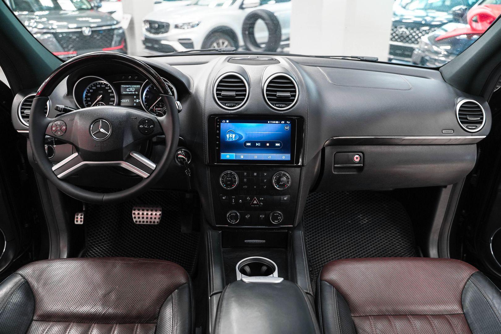 Mercedes-Benz GL-Класс 2011, черный, ДЦ Орехово