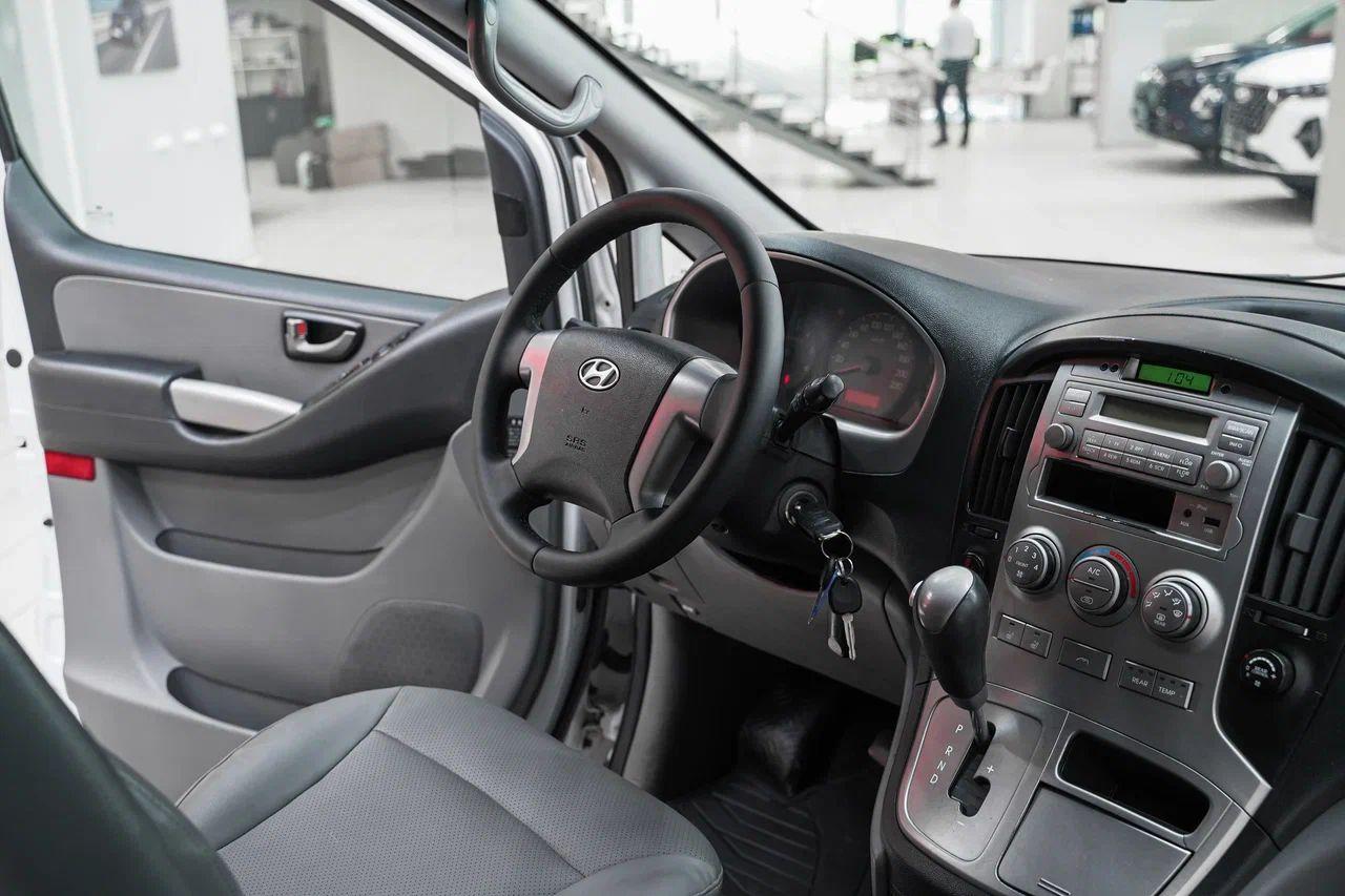Hyundai Grand Starex 2012, белый, ДЦ Орехово