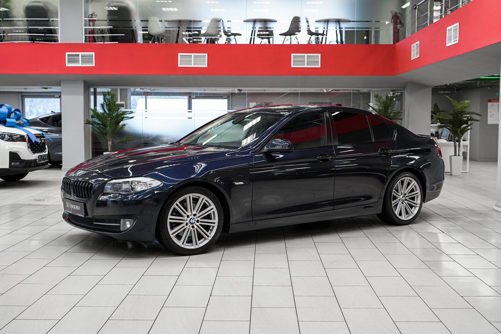 BMW 5 серии 2012, синий, ДЦ Орехово