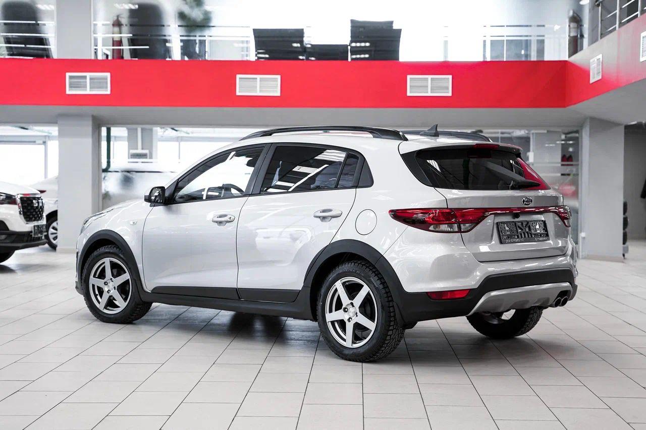 Kia Rio X-Line 2018, серебряный, ДЦ Орехово