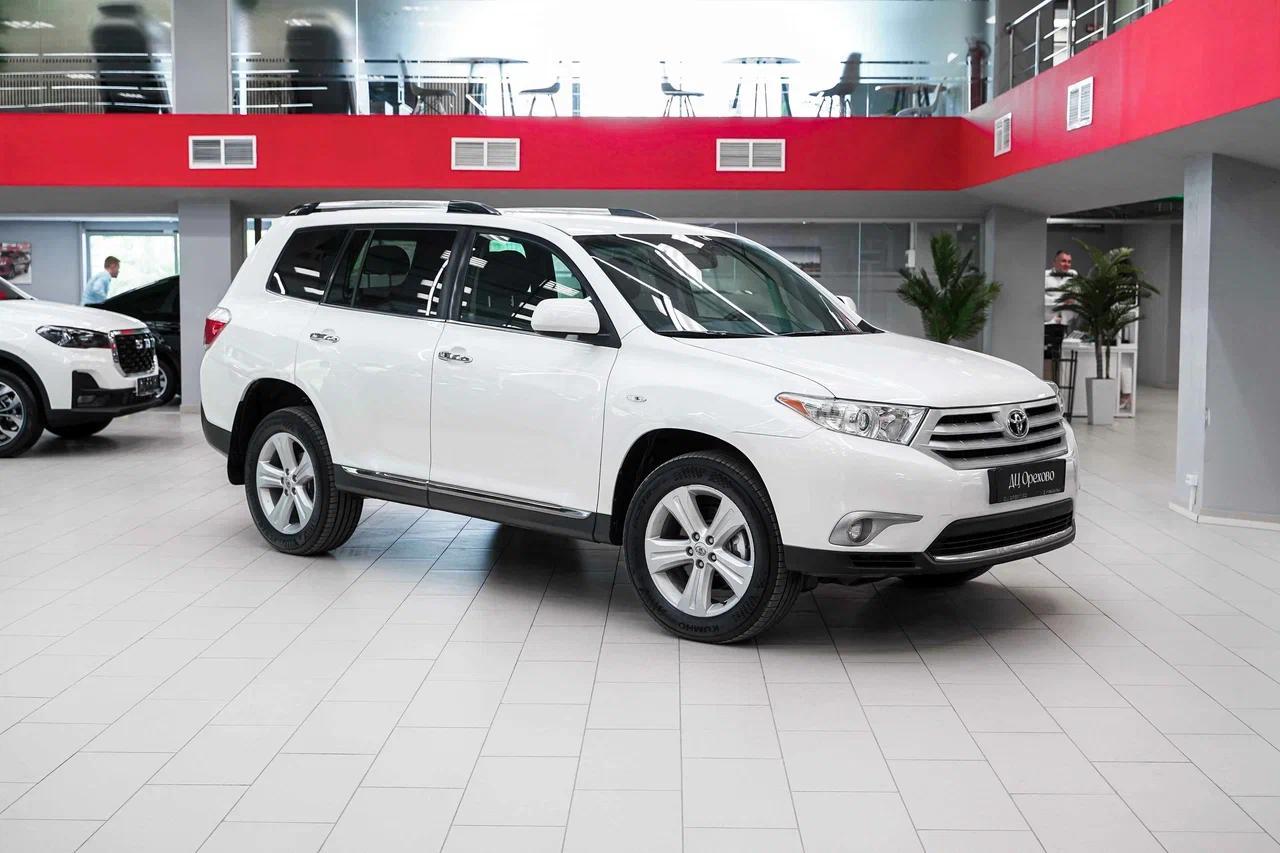 Toyota Highlander 2011, белый, ДЦ Орехово