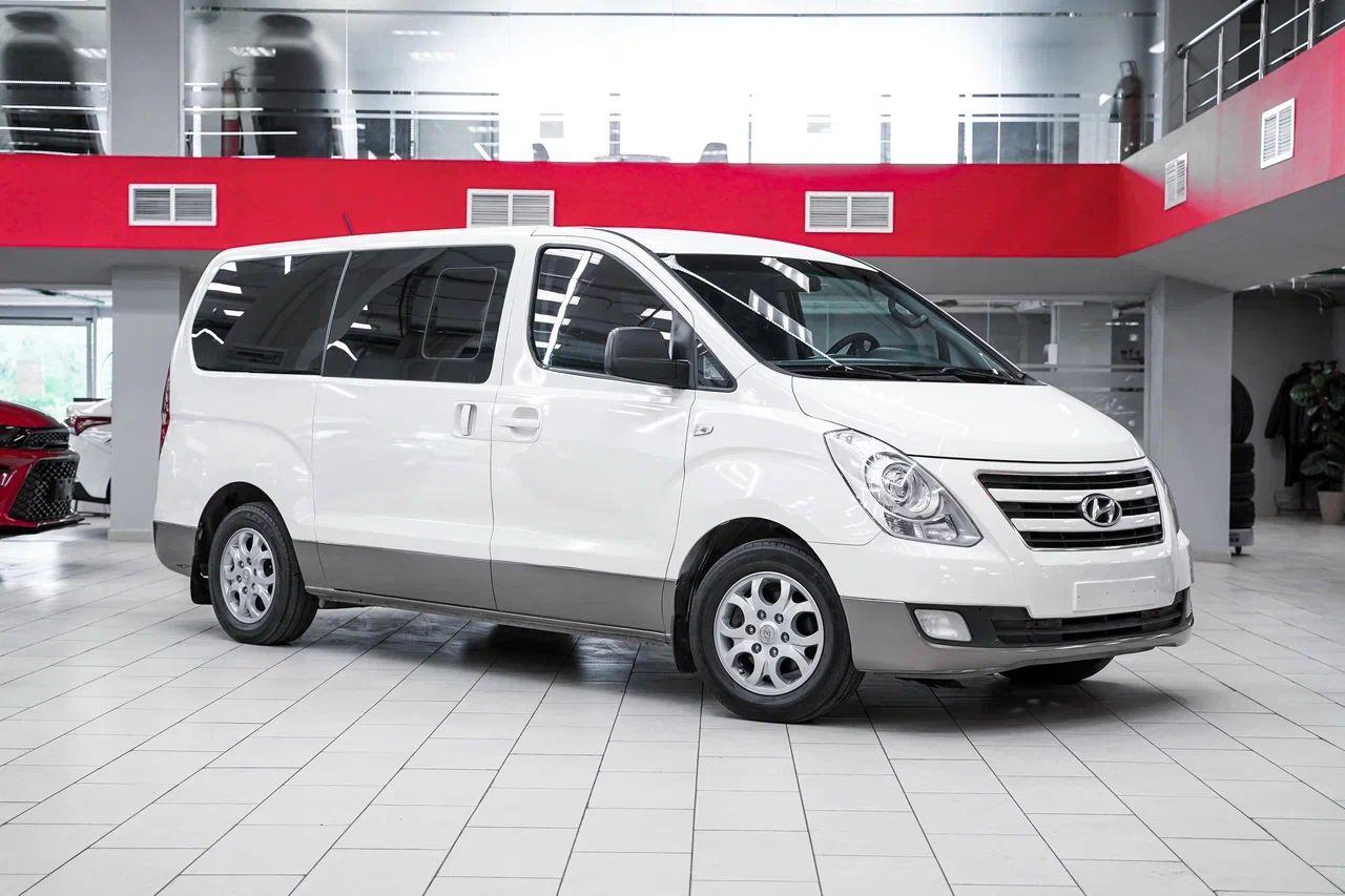 Hyundai H-1 2015, белый, ДЦ Орехово
