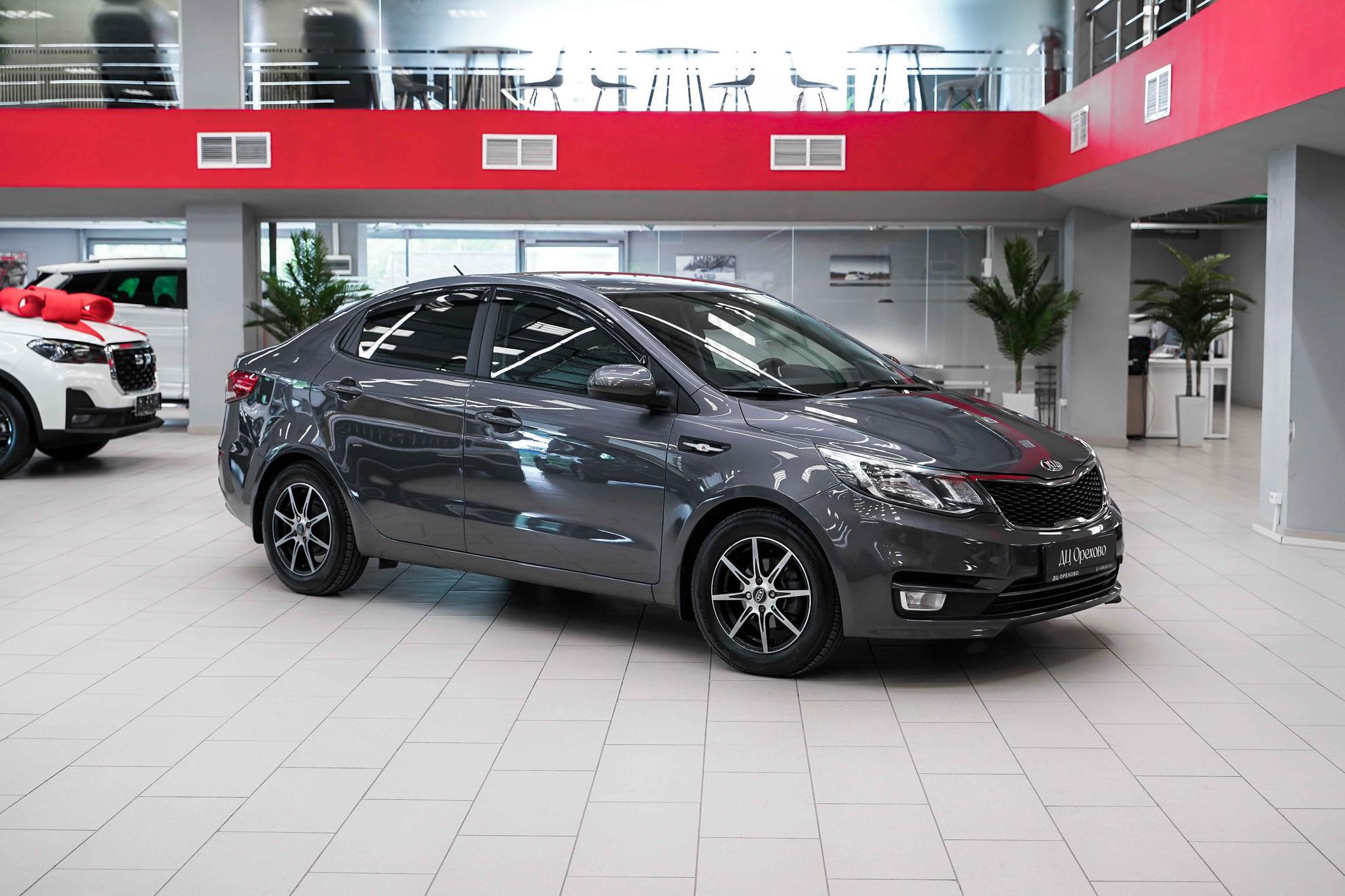 Kia Rio 2017, серый, ДЦ Орехово