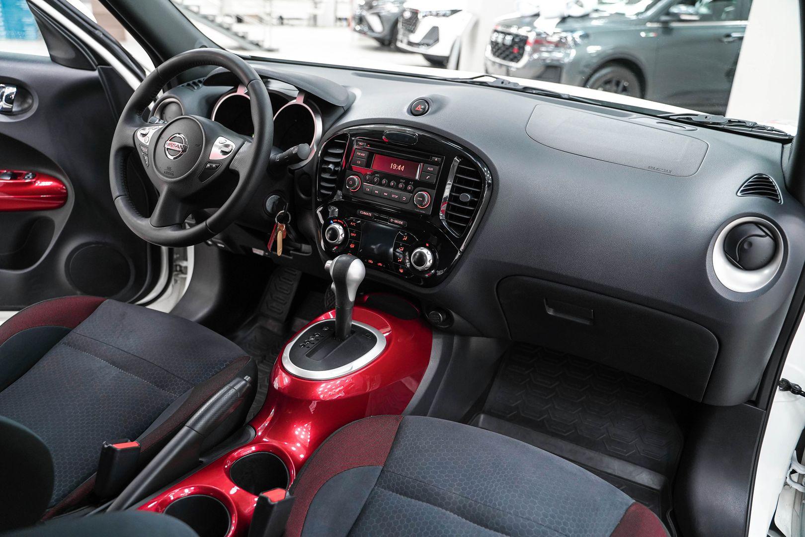 Nissan Juke 2014, белый, ДЦ Орехово
