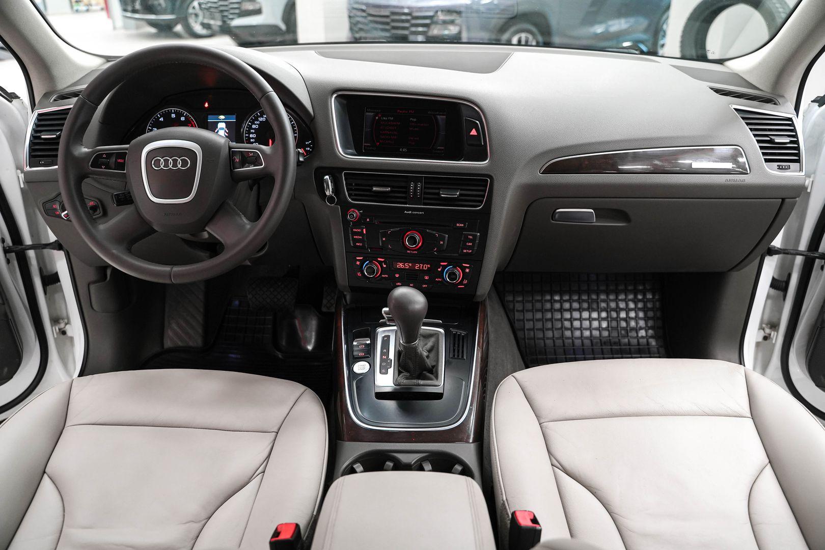 Audi Q5 2011, белый, ДЦ Орехово
