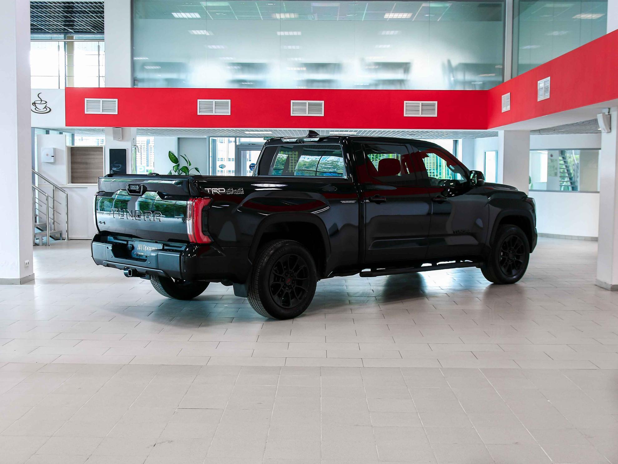 Toyota Tundra 2023, черный, ДЦ Орехово