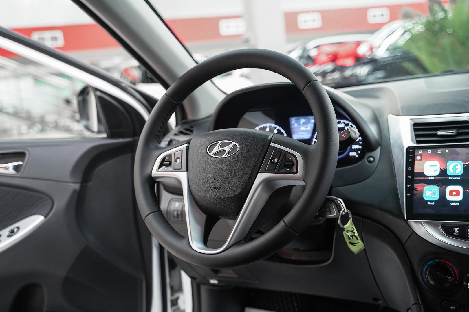Hyundai Solaris 2014, белый, ДЦ Орехово