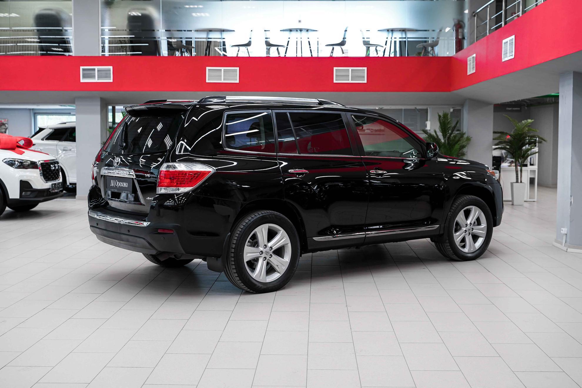 Toyota Highlander 2012, черный, ДЦ Орехово