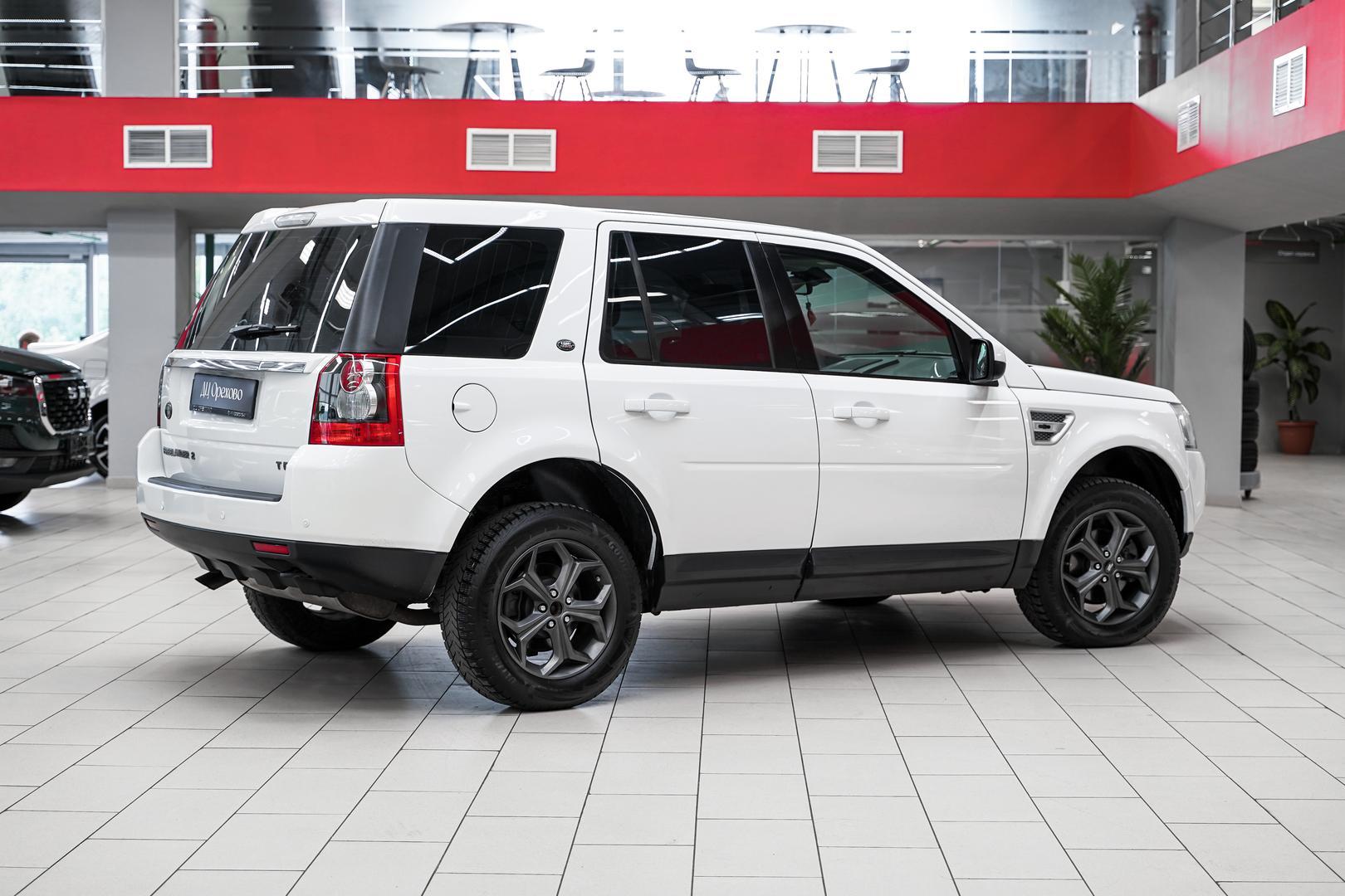Land Rover Freelander 2011, белый, ДЦ Орехово
