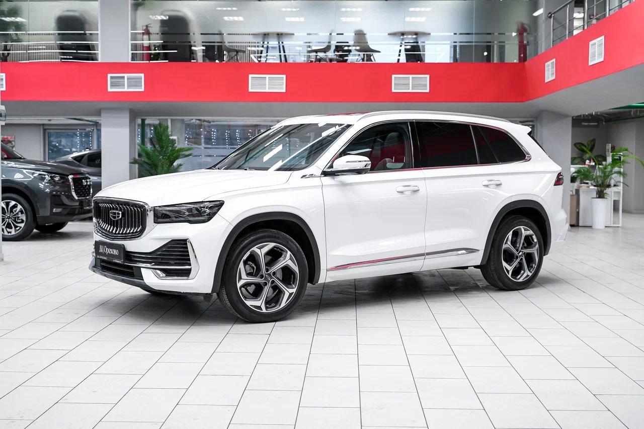 Geely Monjaro 2022, белый, ДЦ Орехово